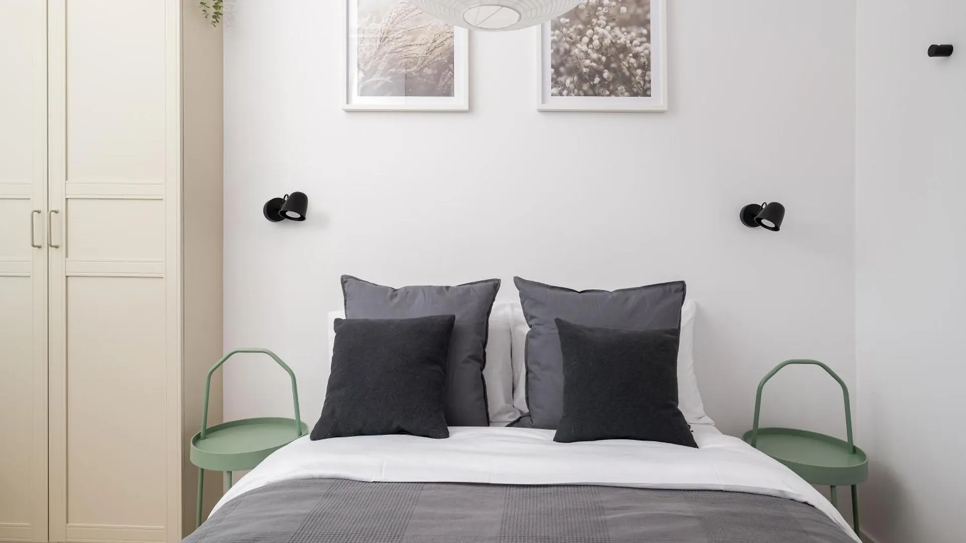 Plac Zbawiciela City Glow Apartment Warsaw